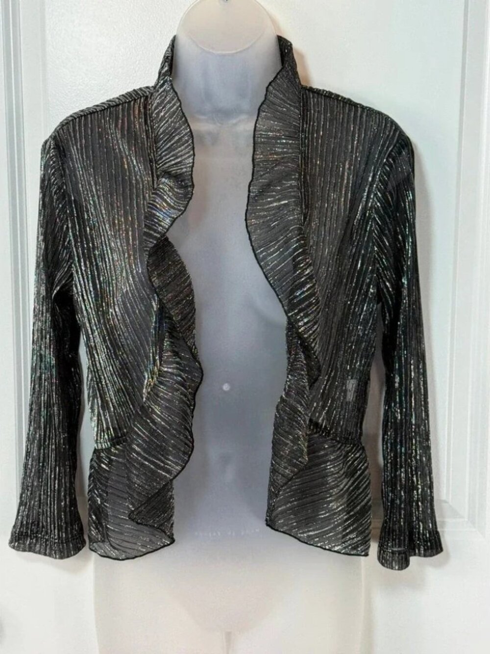 Dressbarnโ Black Metallic Ribbed Long Sleeve Peplum Jacket Small Evening Wear S